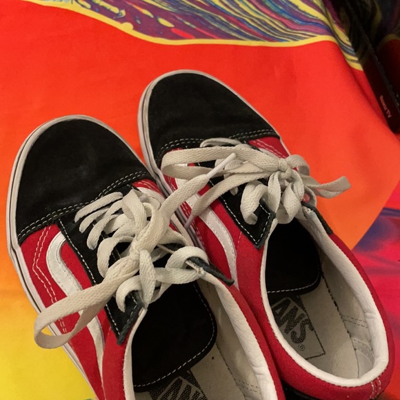 Vans - Picture 2 of 3